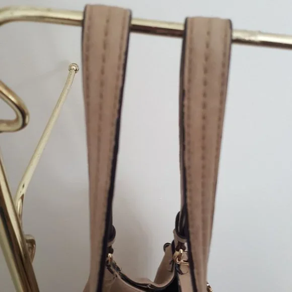 Jessica Simpson Light Blush Large Handbag Hobo Purse with Gold Studs and Strap - Picture 5 of 16